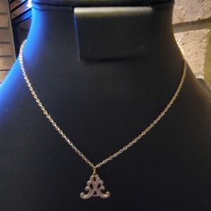 1928 Gold-Tone Filigree Pendant Necklace